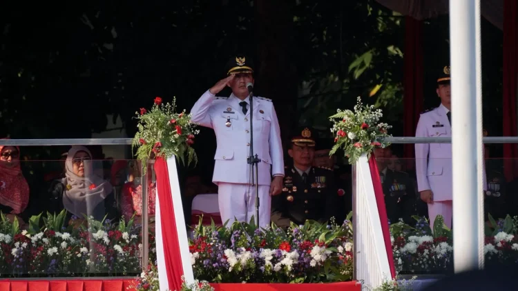 Wakil Walikota Depok Pimpin Upacara Penurunan Bendera HUT ke-80 RI