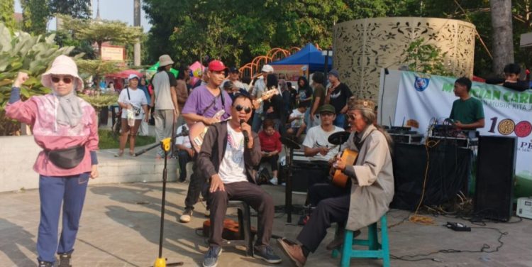 Musisi Depok ‘SERATUS PERSEN’ Gelar Musik di CFD